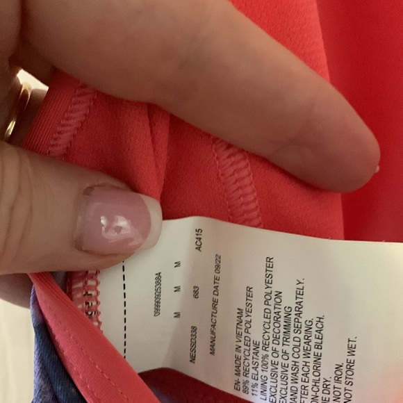 NWT Woman’s Swim Tank - Picture 3 of 4